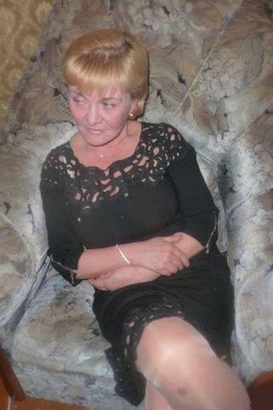 Feliz madura 04
 #94007547