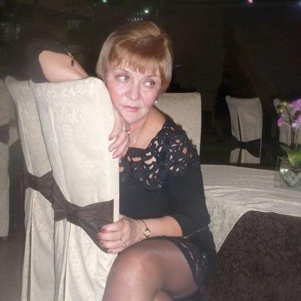 Feliz madura 04
 #94007551