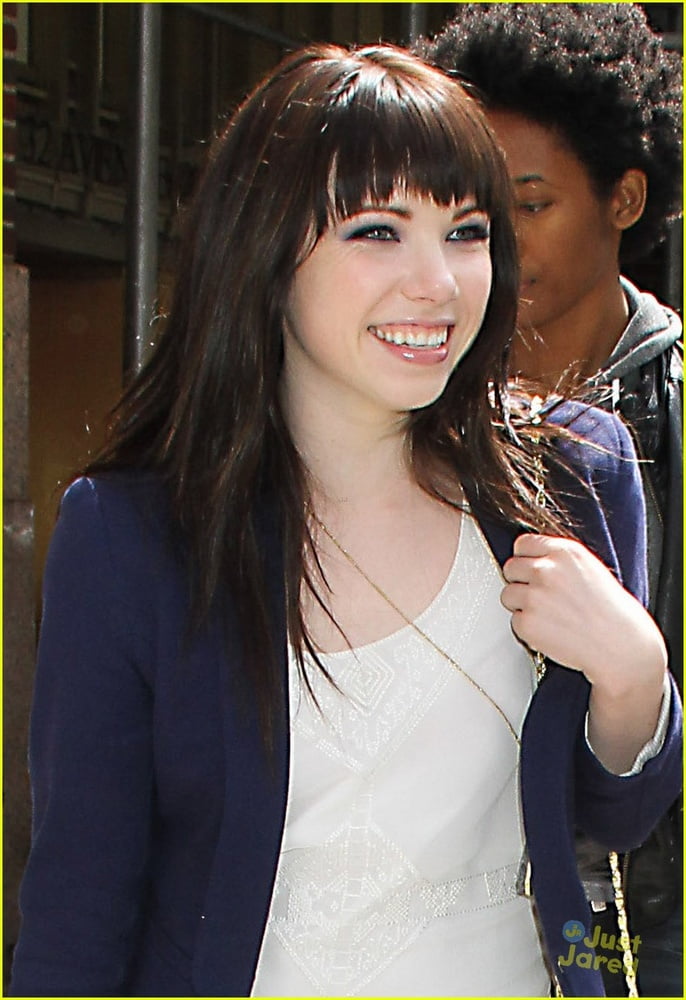 Carly rae jepsen mi piace davvero davvero davvero tanto!
 #99372439