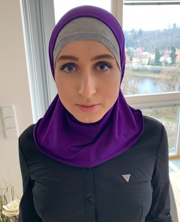 Kopftuchschlampen 3
 #89911366