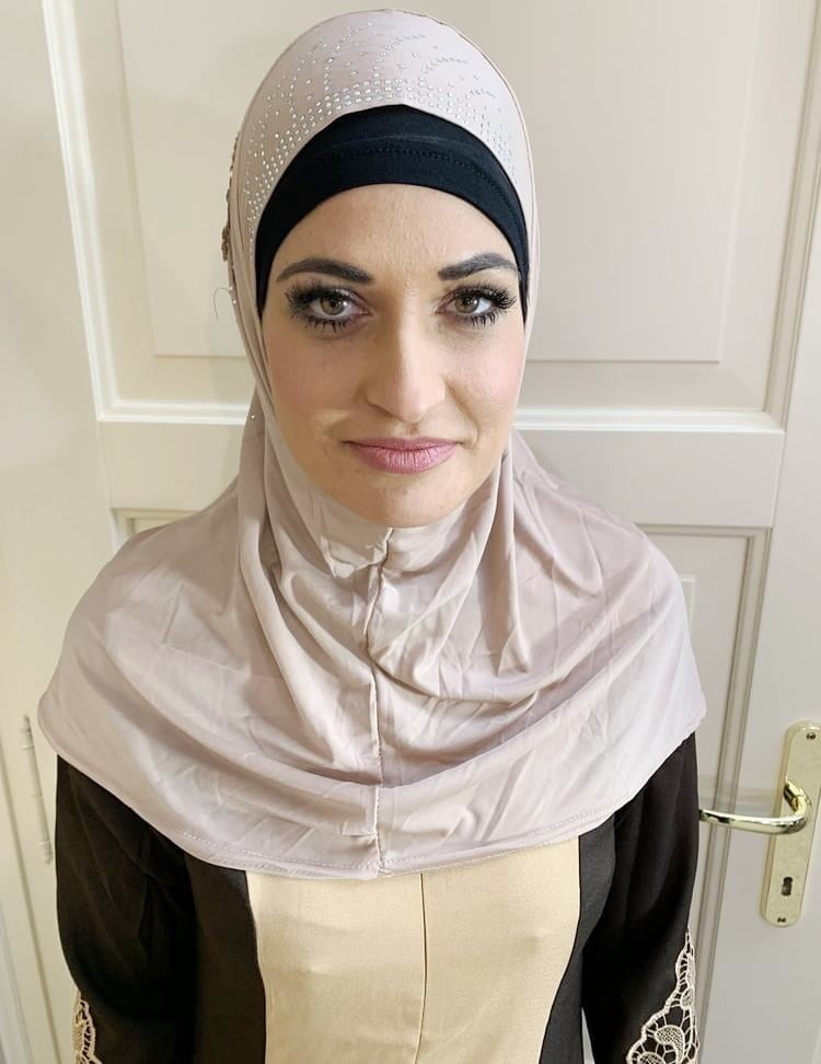 Kopftuchschlampen 3
 #89911379