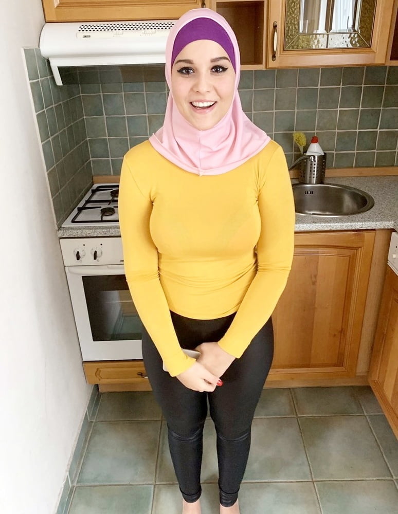 Kopftuchschlampen 3
 #89911382