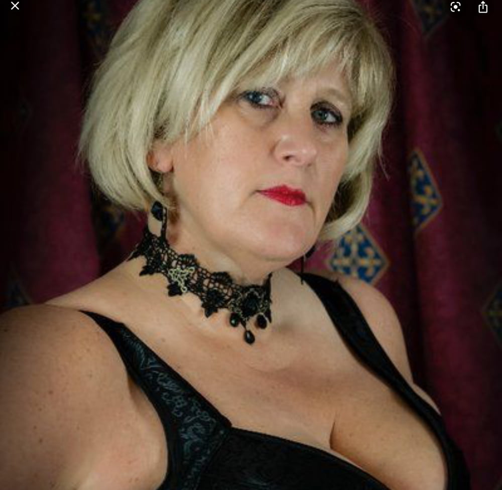 Hot mature lady. Catherine Can #99808405