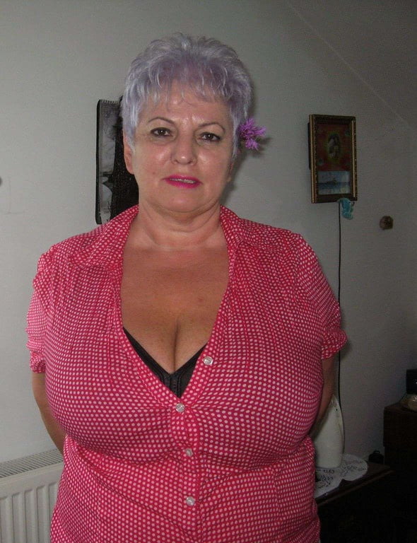 Mature cleavage 25
 #90868685