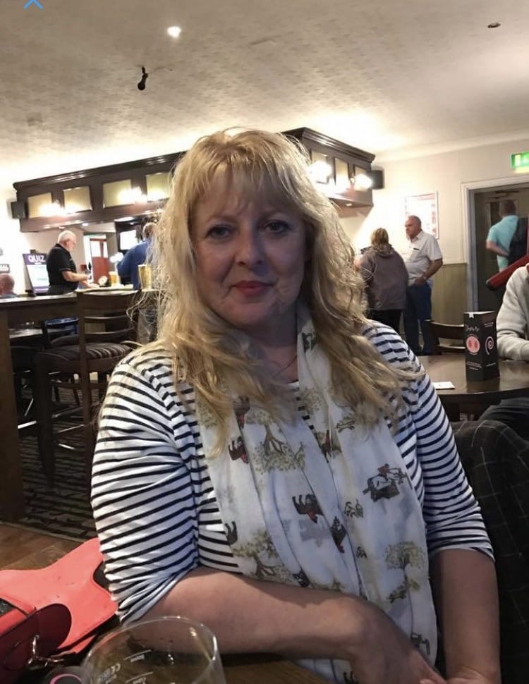 Sexy Milfs aus Großbritannien
 #106099936