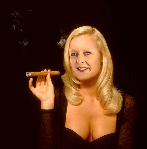 Sexy Milfs aus Großbritannien
 #106099947