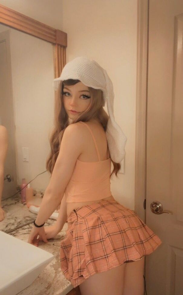 Strawberrymillk nude #107824250