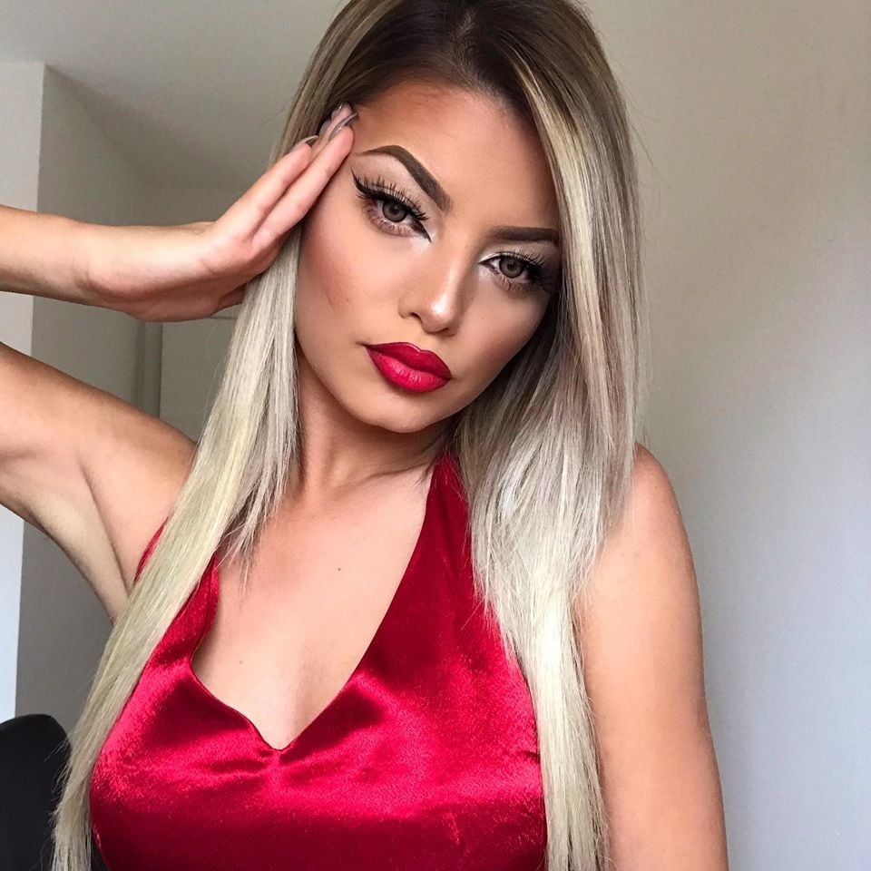 Elizabeta
 #87395518