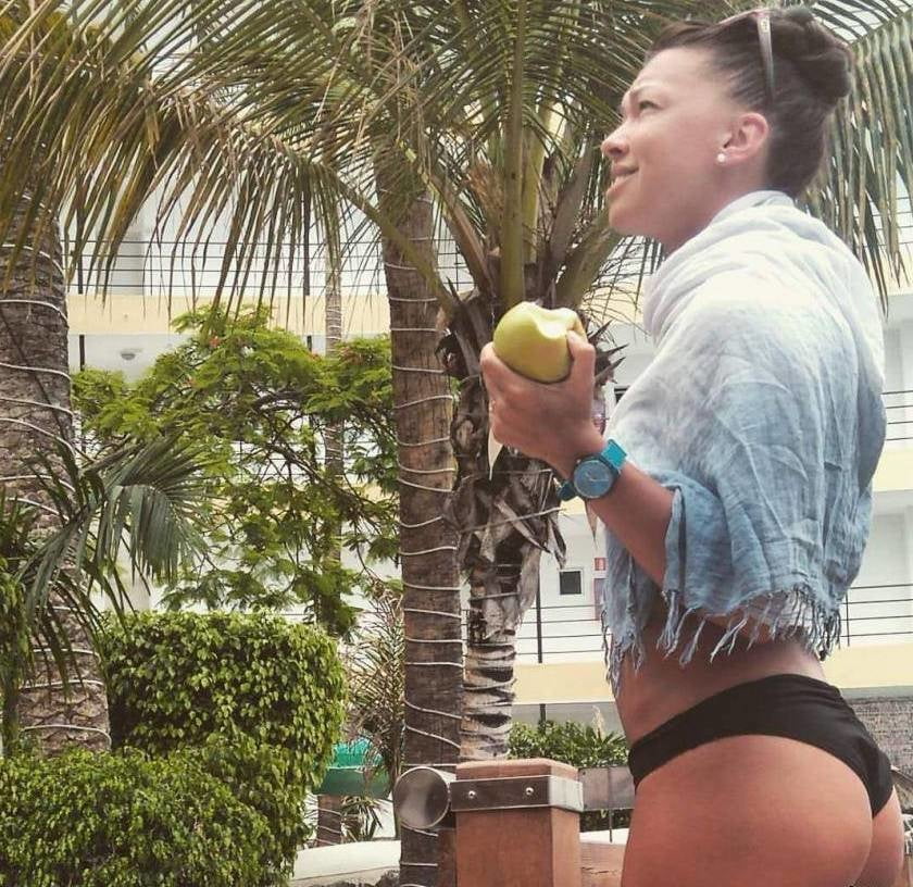 食べるのか？
 #103835861