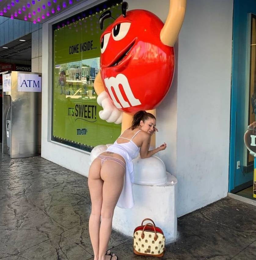 食べるのか？
 #103835973