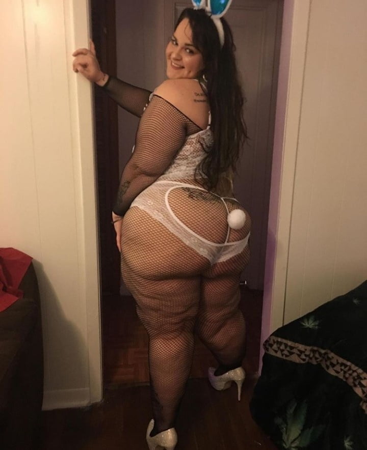 BBW Bunny #99566614