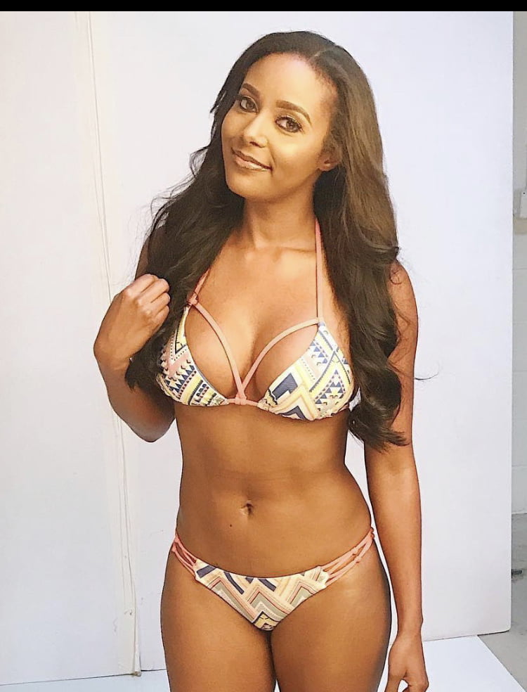 Brandi rhodes di nuovo
 #96964572