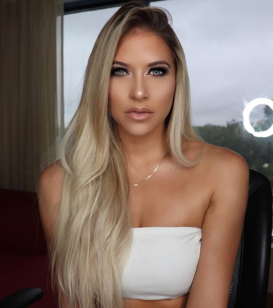 Barbie blank (kelly kelly - ex-wwe)
 #89894022