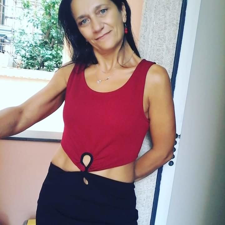 Rosa la milf puttanona
 #105755765