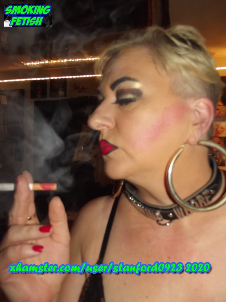 Puttana feticista del fumo
 #81316099