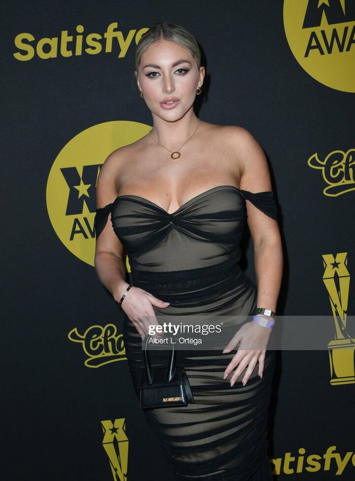 Kayley Gunner desnuda #108454893