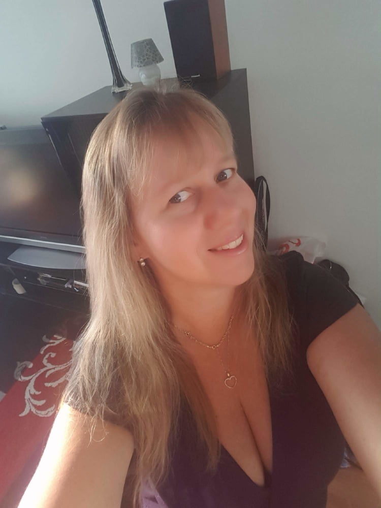 Belle blonde tchèque mature
 #91995243