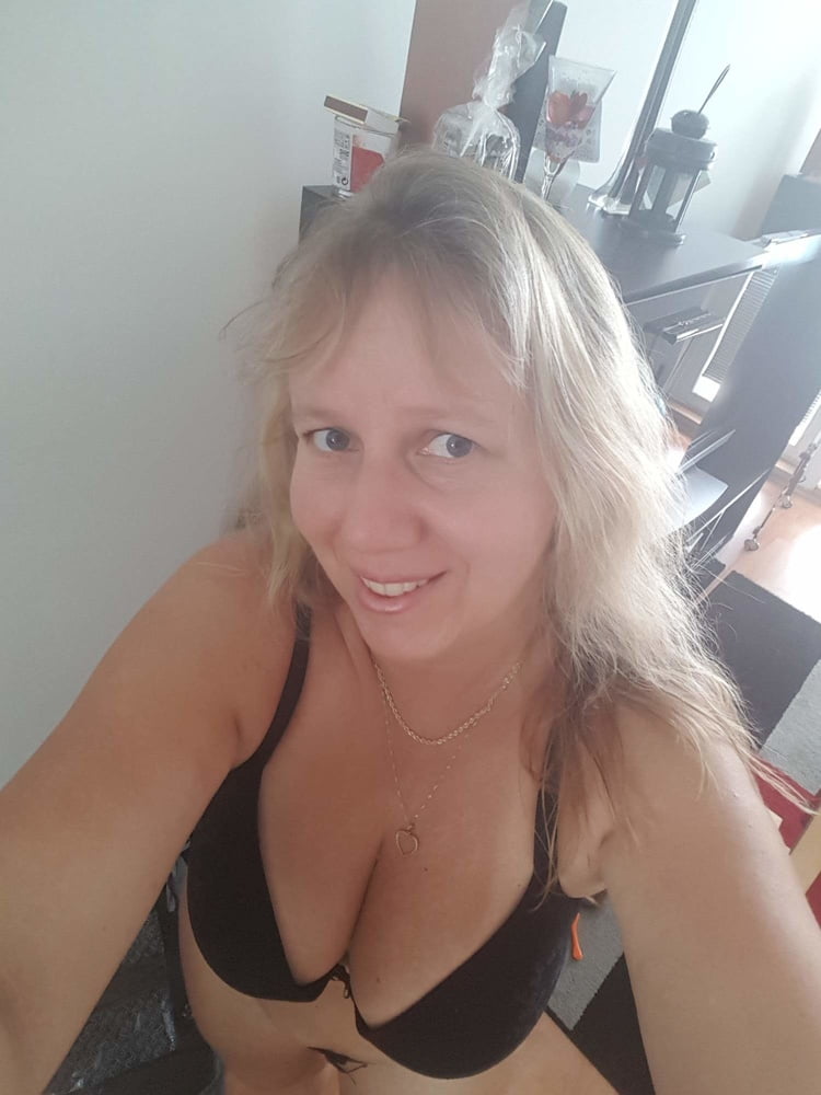 Belle blonde tchèque mature
 #91995367