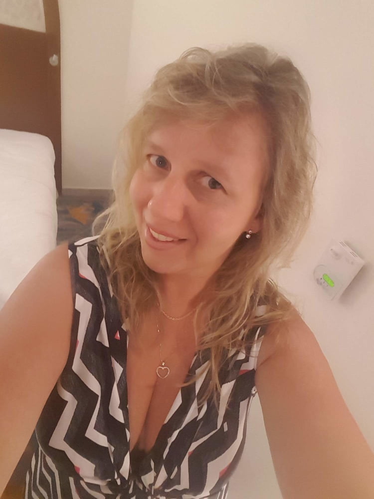 Belle blonde tchèque mature
 #91995542