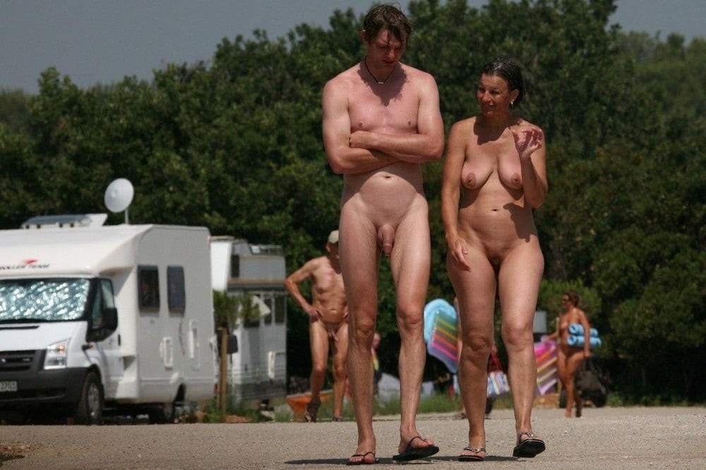 裸のカップル
 #104522076