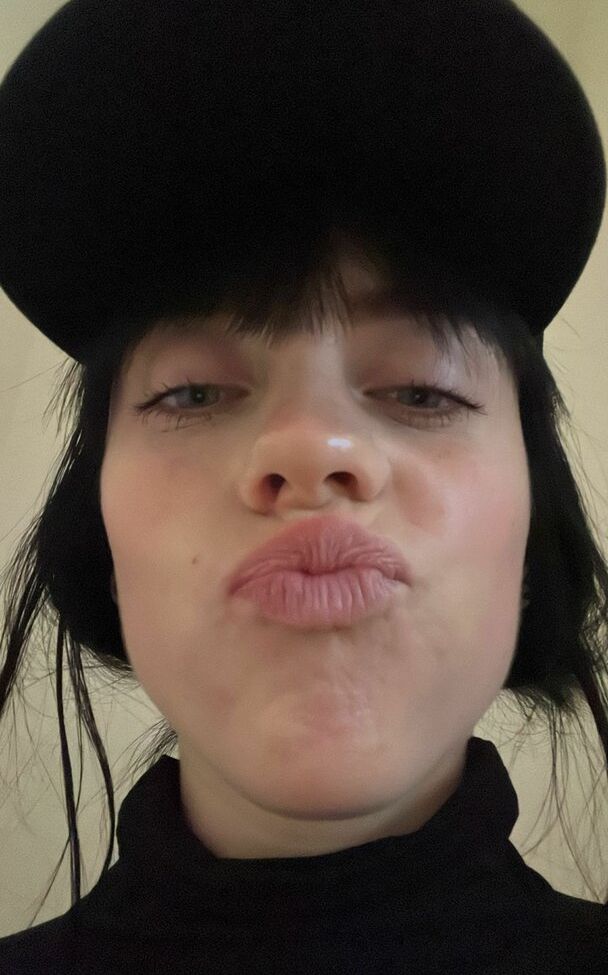 Billie Eilish nackt #107537438