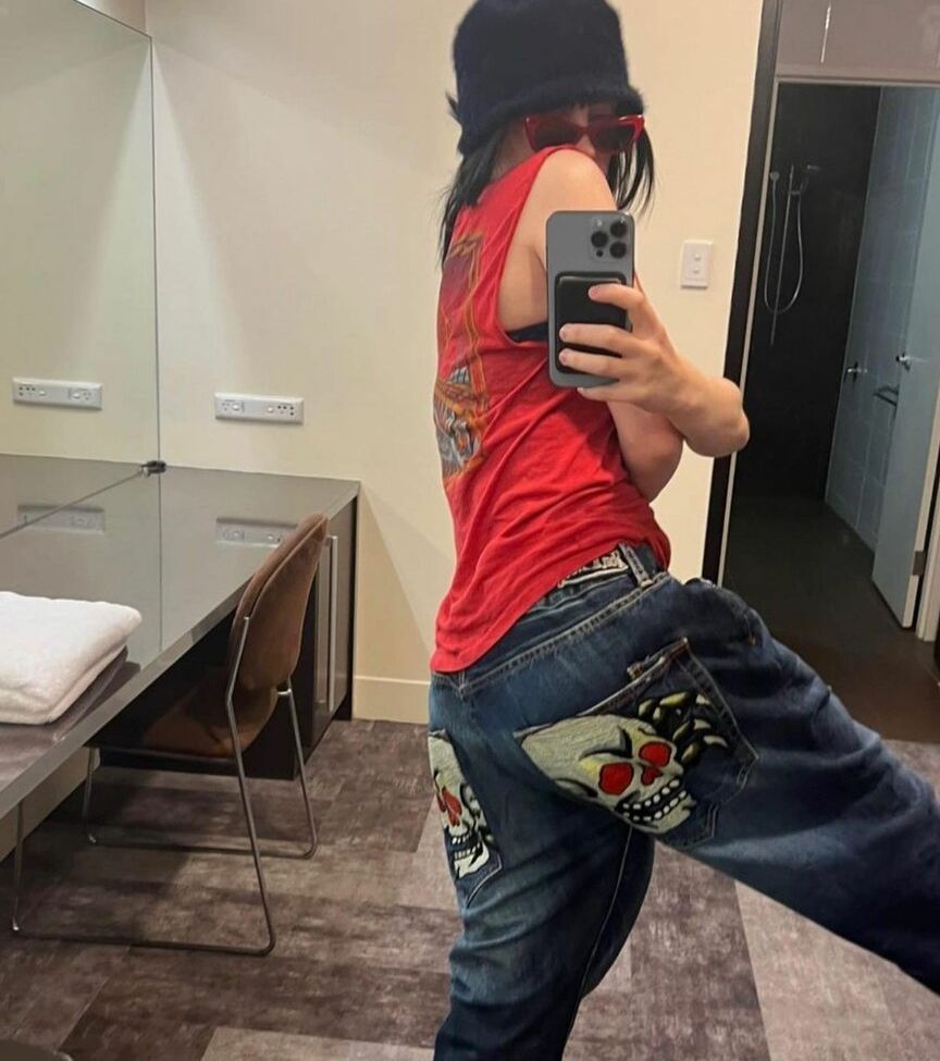 Billie Eilish nude #107537458