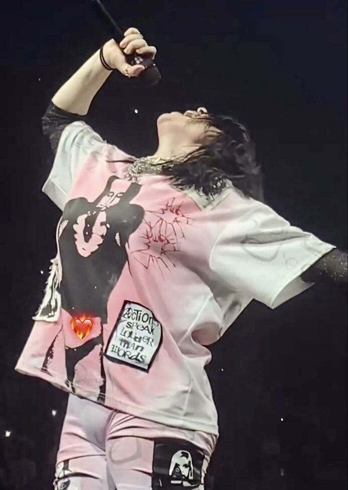 Billie Eilish nackt #107537694