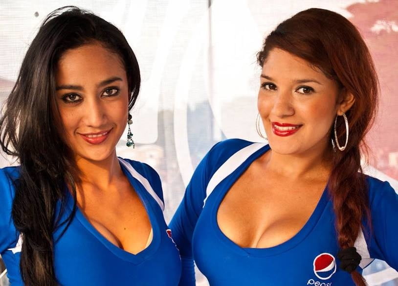 Pepsi essa cola
 #91400123