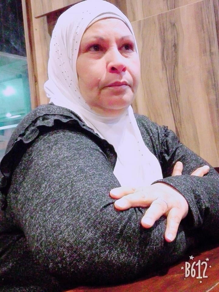 Araba tunisina matura hijab grandi tette & grande culo bbw granny
 #81485159