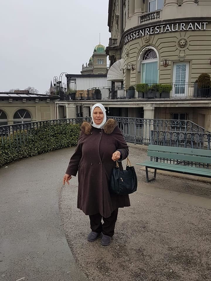 Araba tunisina matura hijab grandi tette & grande culo bbw granny
 #81485173