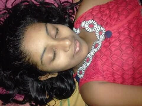 Sri lanka sexy Frau
 #102480833