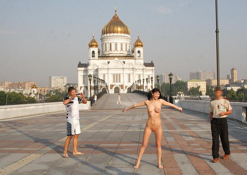 Clothed Male,Naked Female(CMNF) #82029185
