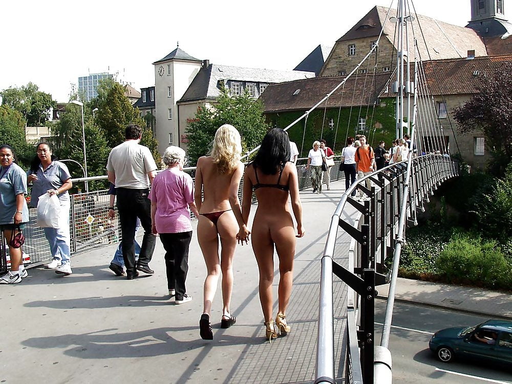 Clothed Male,Naked Female(CMNF) #82029188