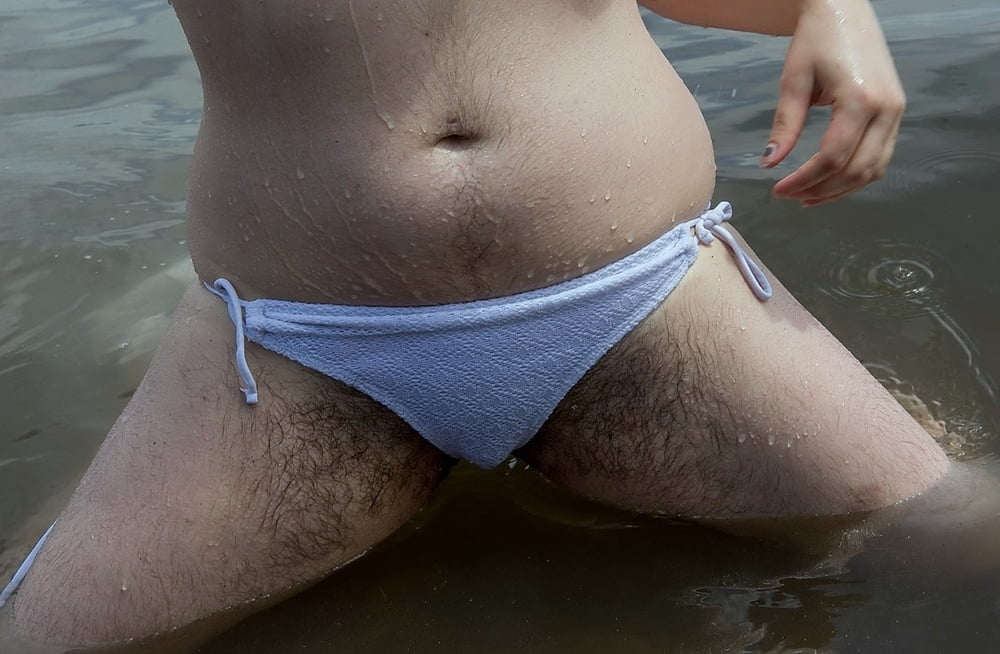 Panty Busch, haarige Arme, Beine, Gruben, Pfade
 #96496110