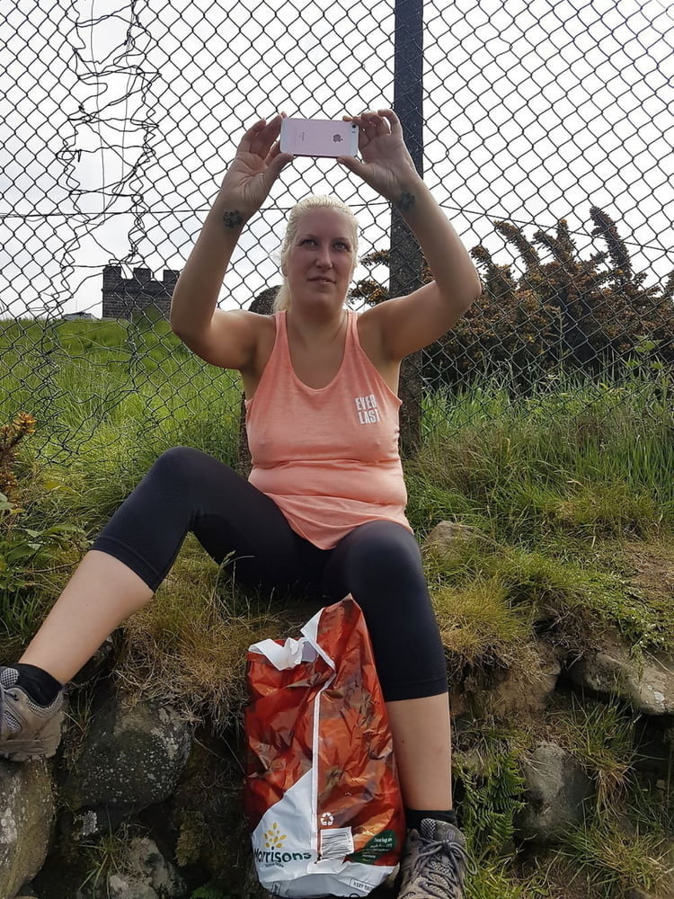 Que braless cosa
 #89446369