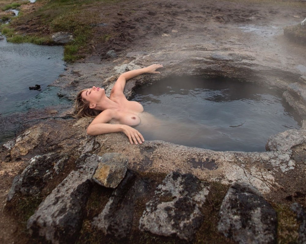 Wonderful wet women #103543820