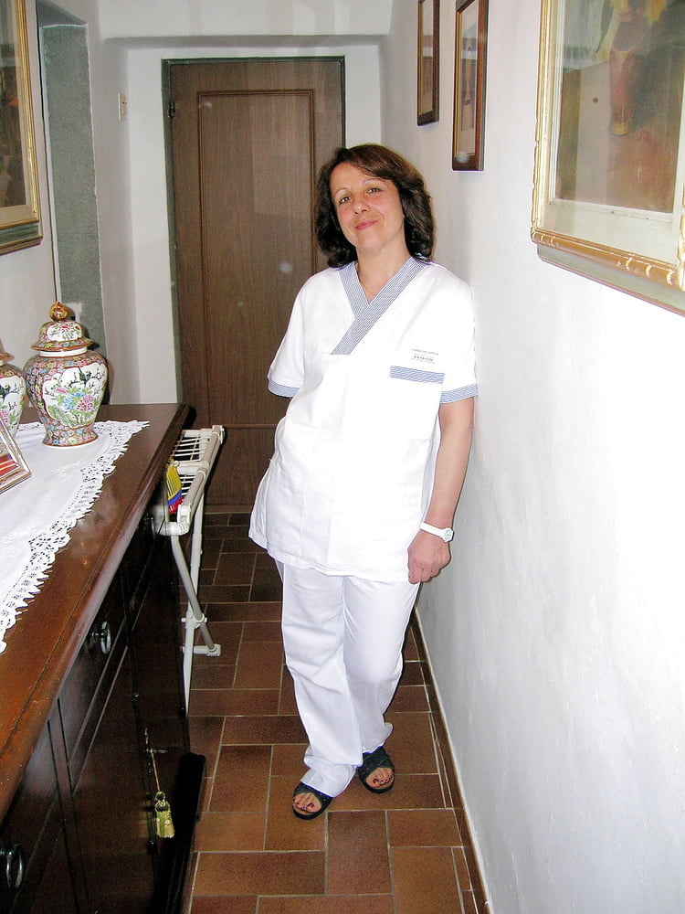 ダニエラ、淫乱なイタリア人看護師。
 #102178570