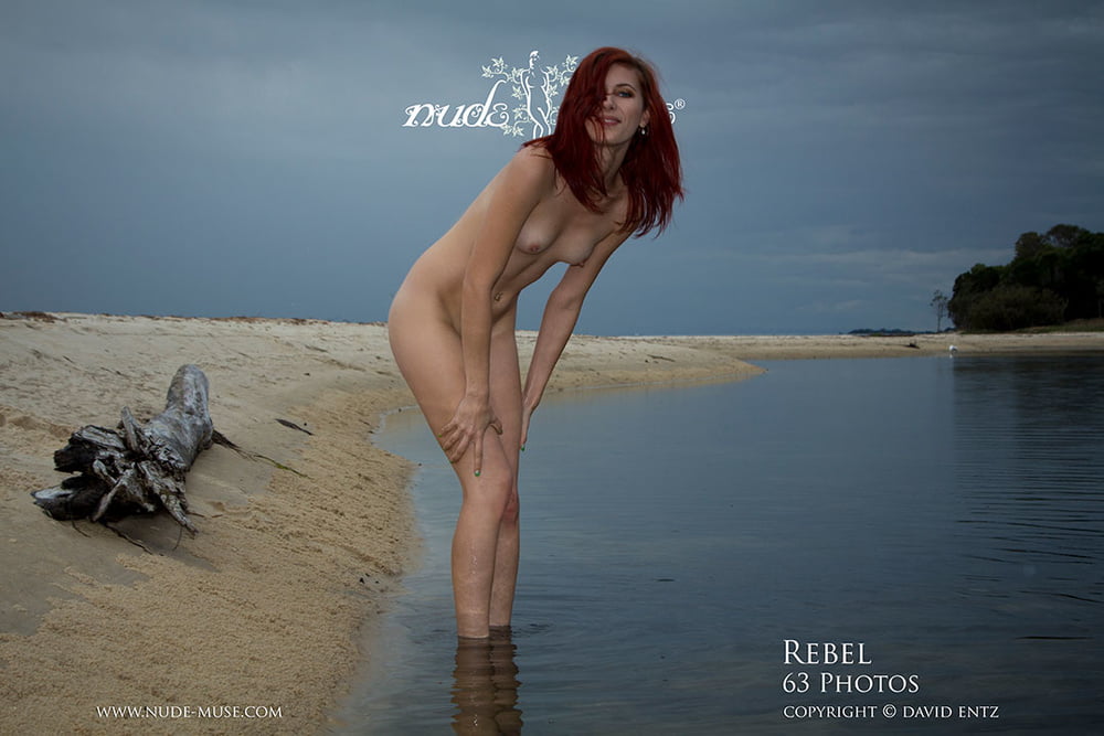 Musa desnuda
 #100824415