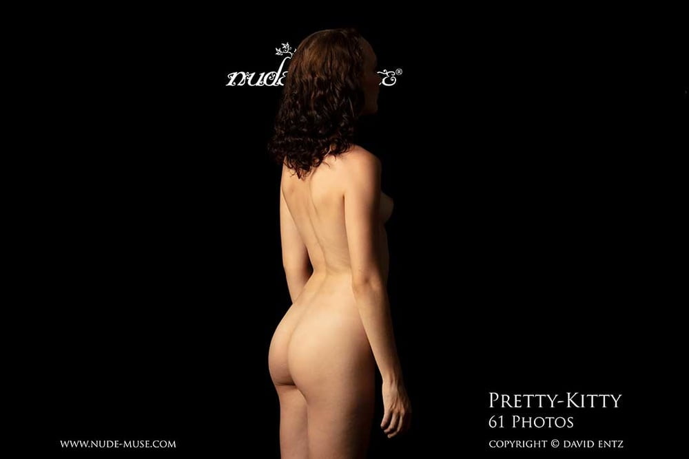 Musa desnuda
 #100824460