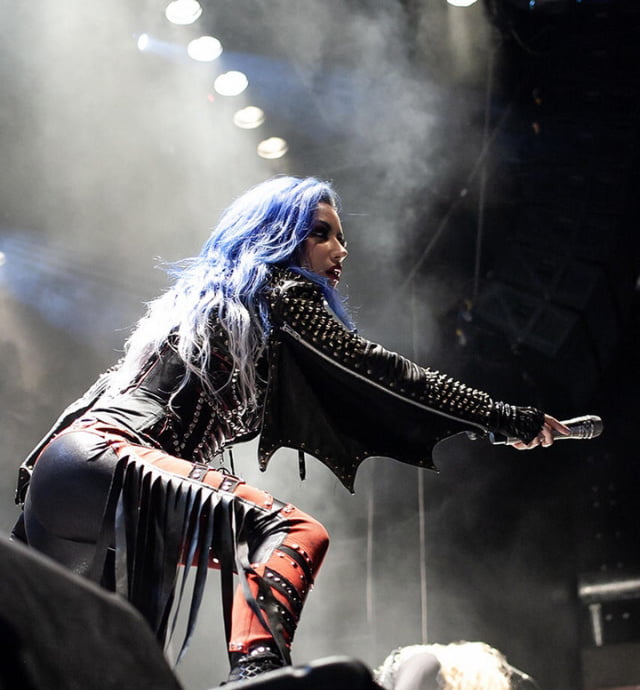 Alissa Weiß-Gluz Wichsmaterial
 #95903092