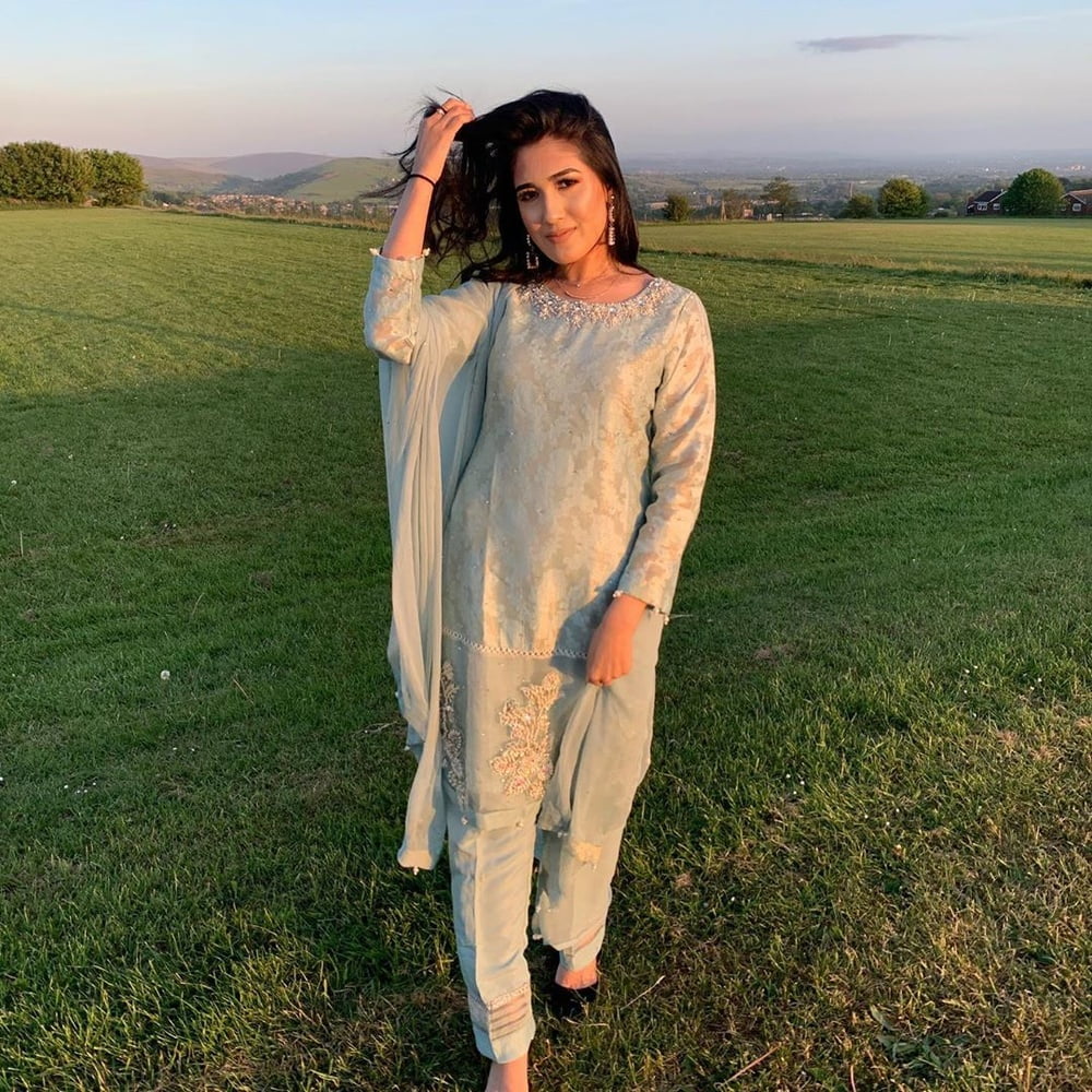 Sexy Paki Schlampen
 #92875344