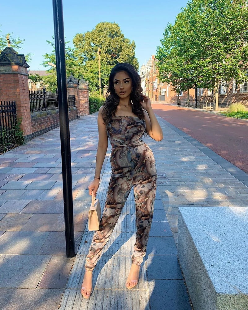 Sexy Paki Schlampen
 #92875353