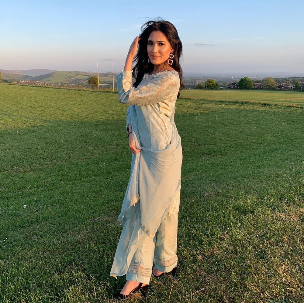 Sexy Paki Schlampen
 #92875356