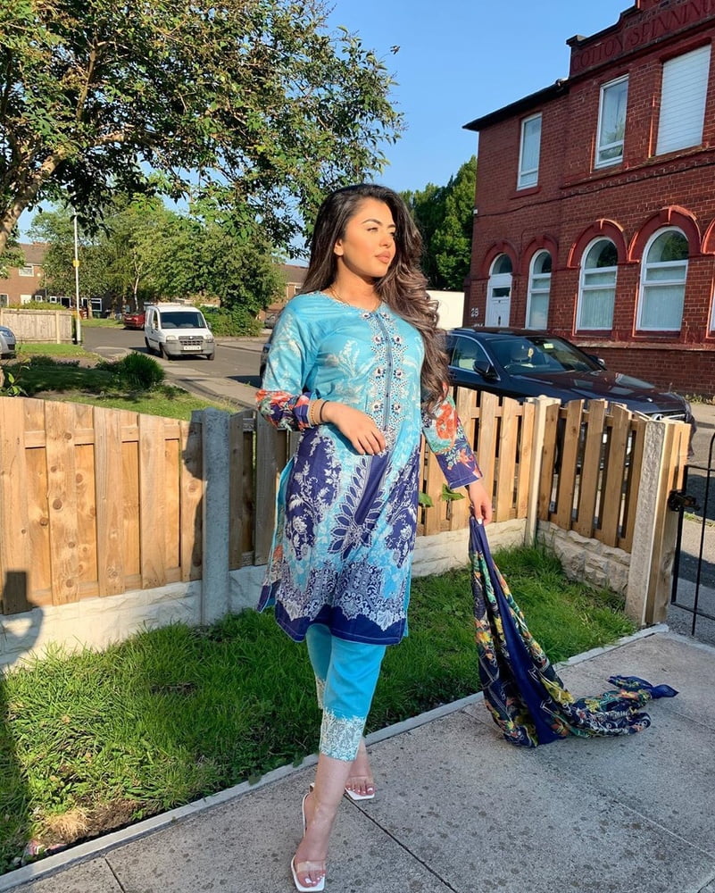 Sexy Paki Schlampen
 #92875371