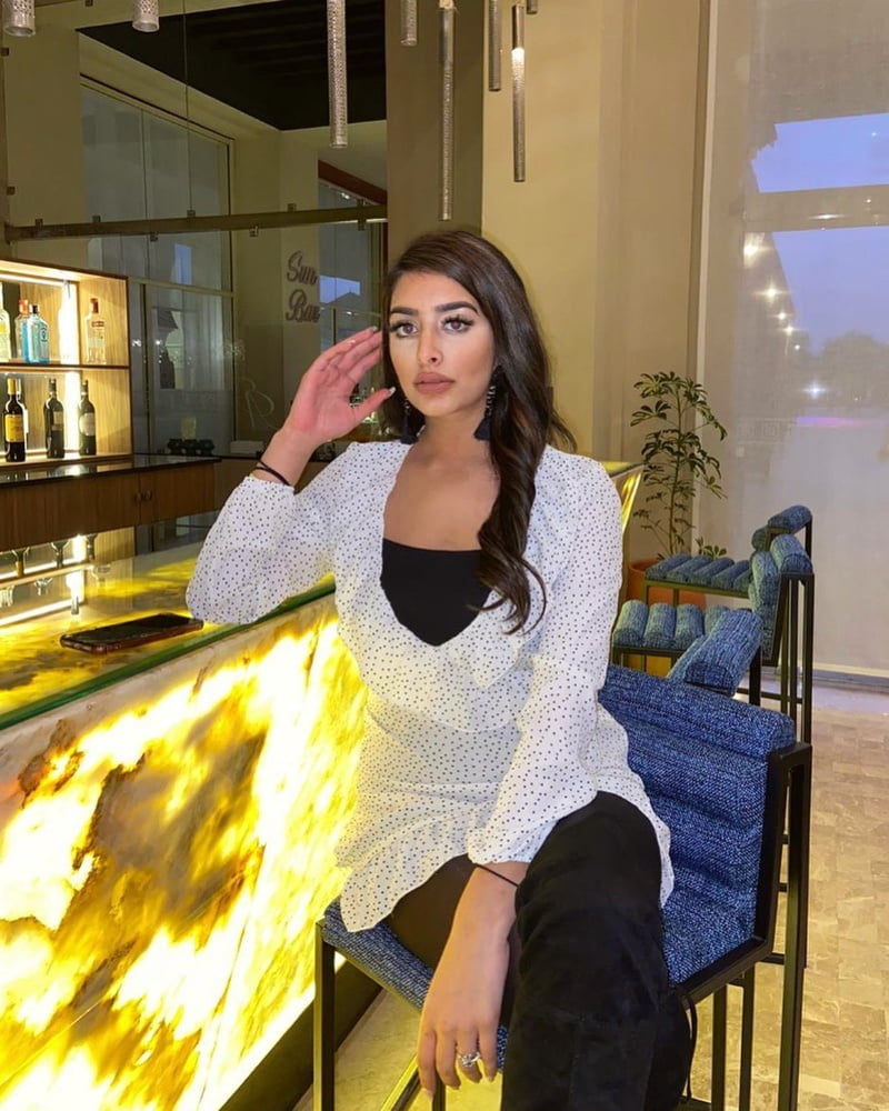 Sexy Paki Schlampen
 #92875439