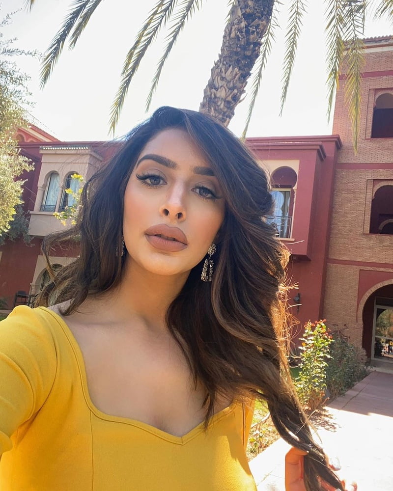 Sexy Paki Schlampen
 #92875441