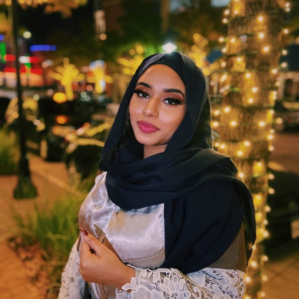 Sexy Paki Schlampen
 #92875462