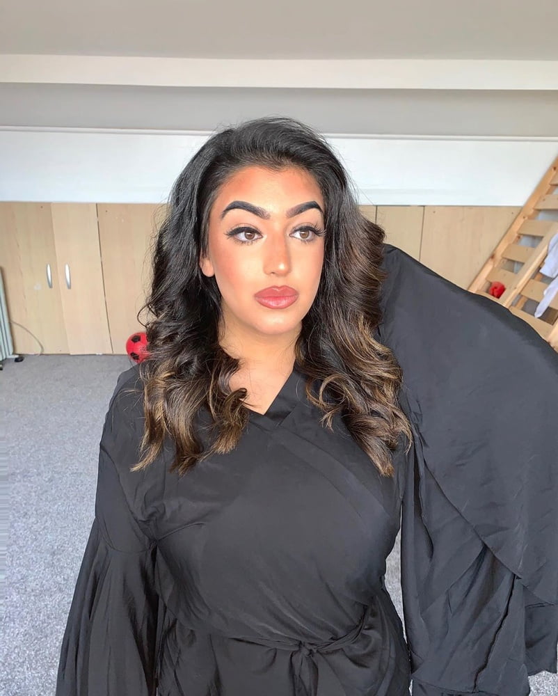 Sexy Paki Schlampen
 #92875509