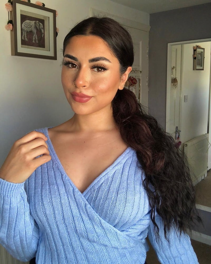 Sexy Paki Schlampen
 #92875527