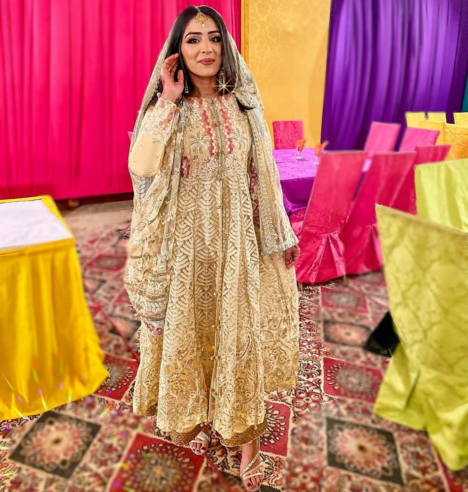 Sexy Paki Schlampen
 #92875554